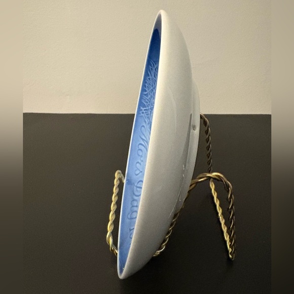 Bing & Grondahl 1971 Mother’s Day Collector Plate Cat/ Kittens - Picture 4 of 8